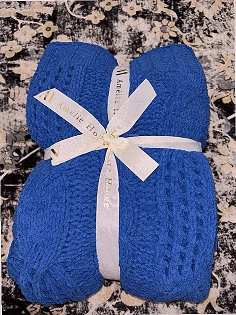 Amelie Home Chunky Knit Throw Blanket - 50x60
