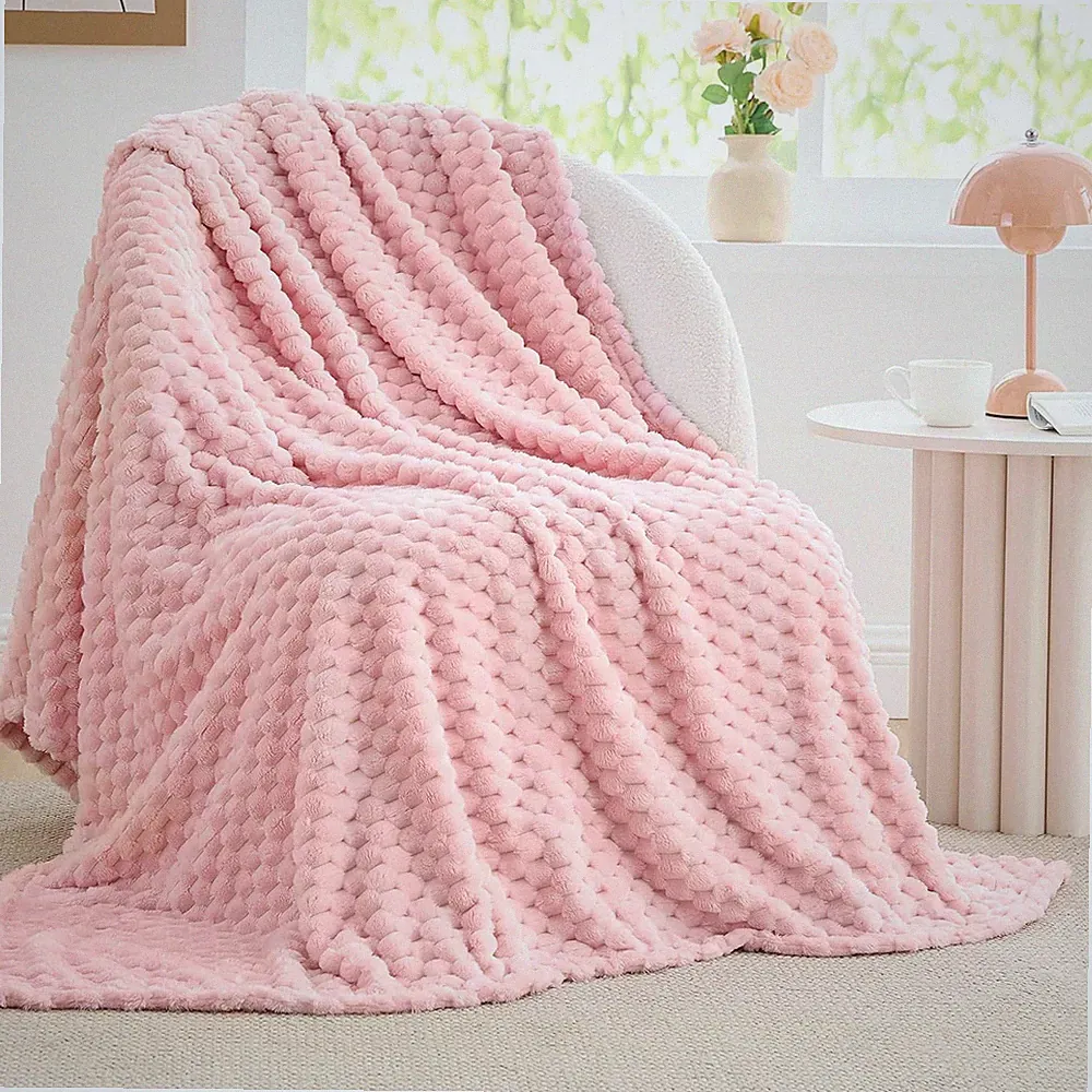 Fleece Decorative Blanket - 3D Jacquard Pink Throw Blankets for Women'S Couch &