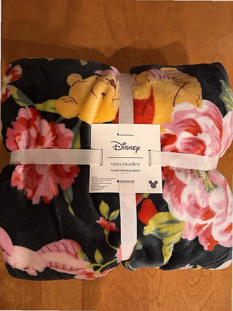 Vera Bradley 2026 Winnie The Pooh Fleece Blanket Plush Throw Disney NWT