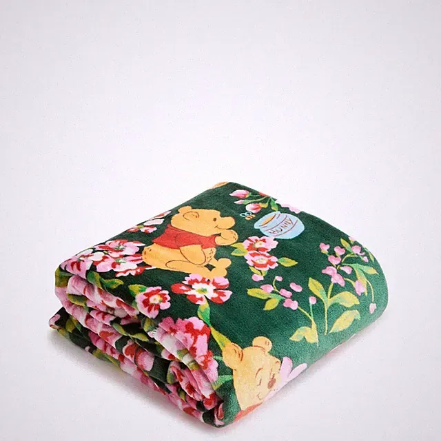 Vera Bradley Disney Plush Throw Blanket WINNIE THE POOH SPRINGTIME Piglet Sealed